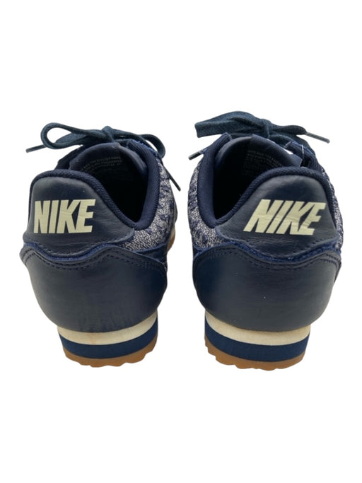 Nike Shoe Size 6 Blue & White Synthetic Knit Lace Up Abstract Round Toe Sneakers Blue & White / 6