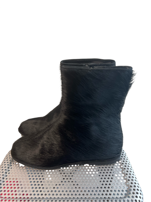 Zara Shoe Size 38 Black Hair on Hide Side Zip Flat Squarish Toe Booties Black / 38