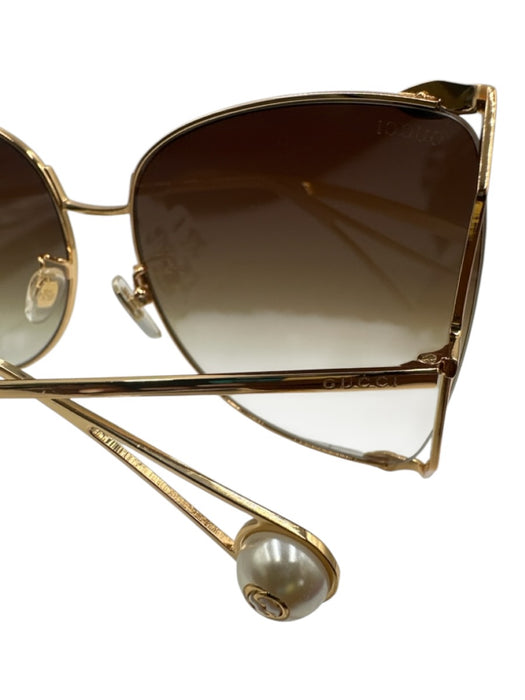 Gucci Gold & Brown Metal Butterfly Gradient Lens Oversize Sunglasses Gold & Brown