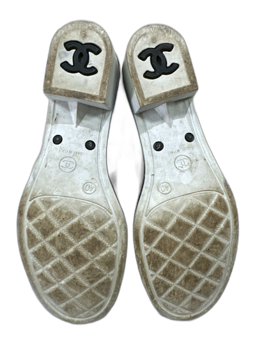 Chanel Shoe Size 40 Black & White Synthetic Waterproof Quilt Print Rain Boots Black & White / 40