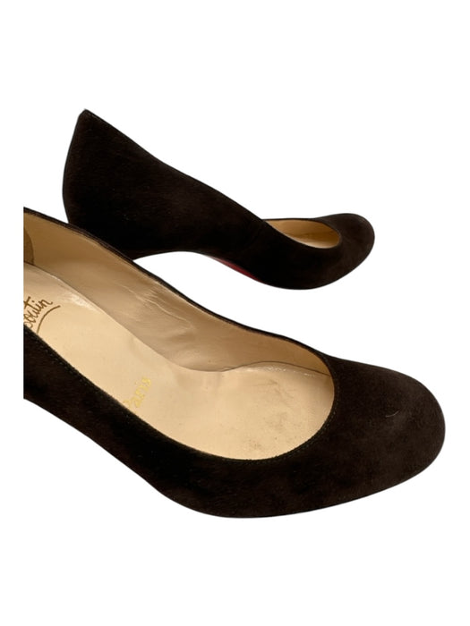 Christian Louboutin Shoe Size 36 Brown Suede round toe Closed Front & Back Pumps Brown / 36