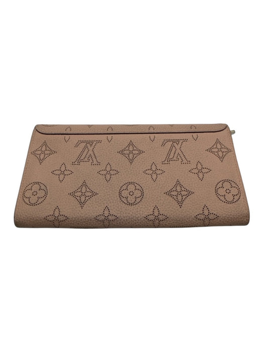 Louis Vuitton AS IS Pink Leather Monogram Snap Closure Wallet Pink