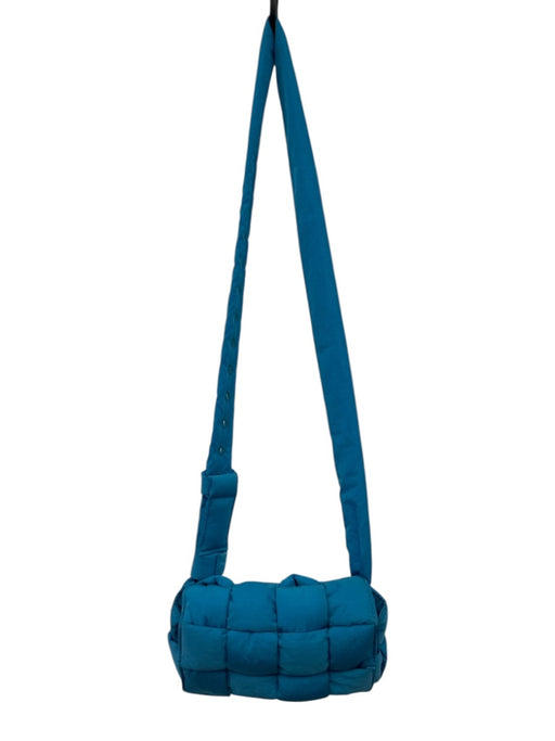 Bottega Veneta Blue Nylon Magnetic Closure Crossbody Woven Bag Blue / Mini