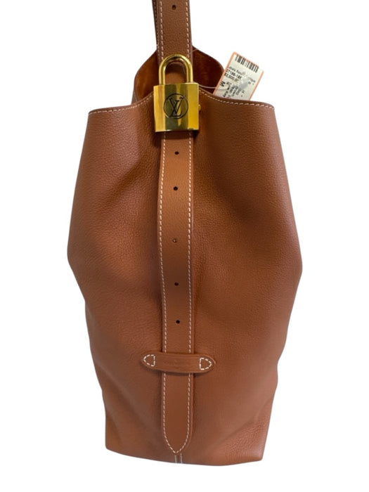 N Brown Leather Shoulder Bag Adjustable Strap Pouch Inc. Hook Closure Bag Brown / M