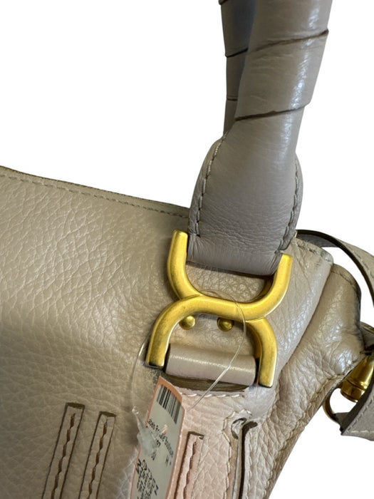 Chloe Beige Leather Zip Close Top Handle Goldtone Hardware Crossbody Bag Beige / M