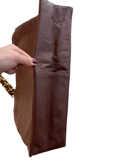 Chanel Brown Leather Double Chain Goldtone Interior Zip Tote Bag Brown / Large