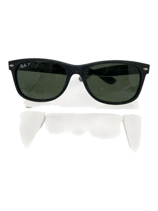 RayBan Black Polarized Wayfarer Case Inc. Sunglasses Black