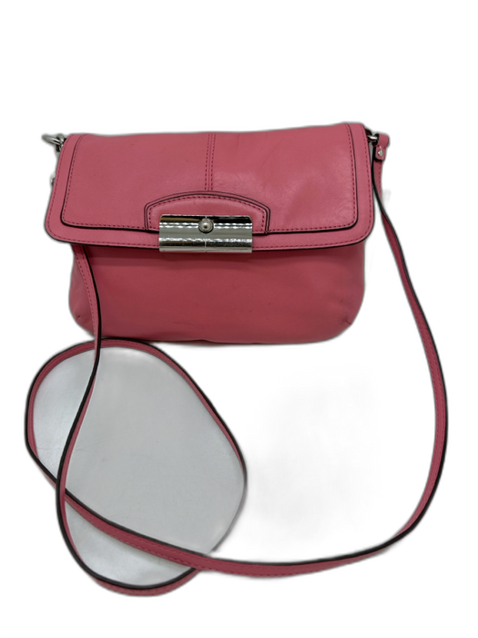 Coach Bubblegum Pink Leather Foldover Snap Closure Silver Tone Hardware Bag Bubblegum Pink / XS