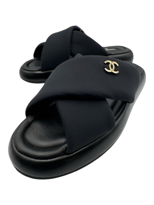 Chanel Shoe Size 41 Black Leather Criss Cross CC Logo puffy Slide Sandals Black / 41