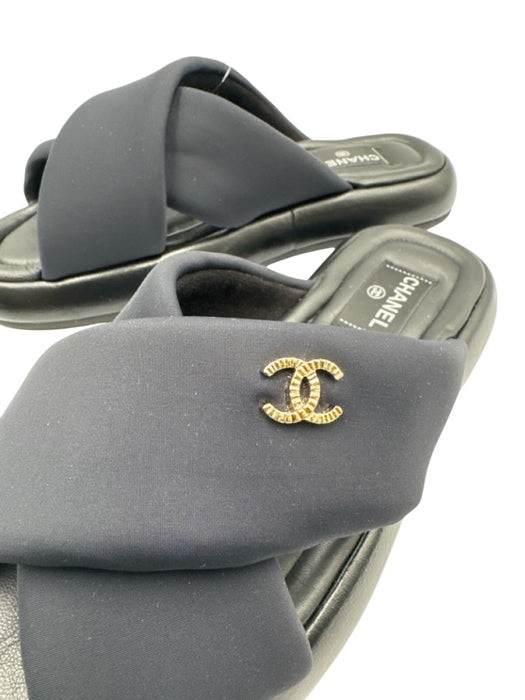 Chanel Shoe Size 41 Black Leather Criss Cross CC Logo puffy Slide Sandals Black / 41