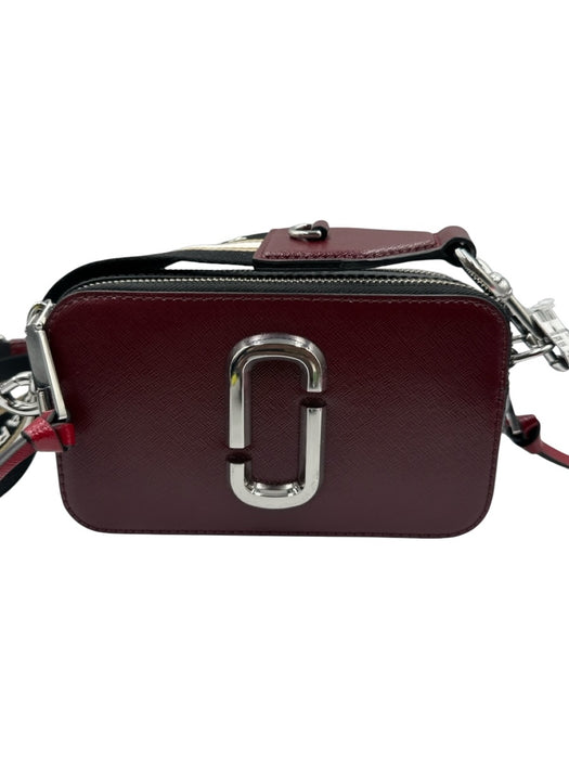 Marc Jacobs Burgundy Red & Black Saffiano Leather Silver Hardware Zip Up Bag Burgundy Red & Black / S