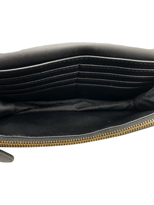 Stella McCartney Black & Beige Leather Magnetic Flap Crossbody Strap Camera Bag Black & Beige / XS