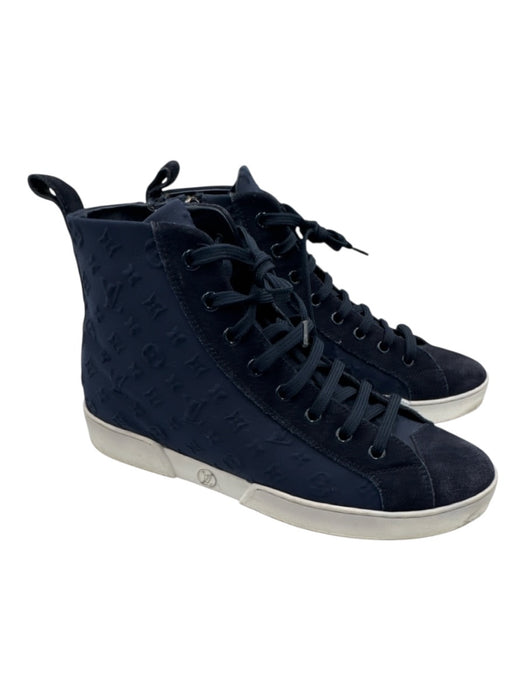 Louis Vuitton Shoe Size 37 Navy Canvas & Suede Round Toe embossed logo Sneakers Navy / 37