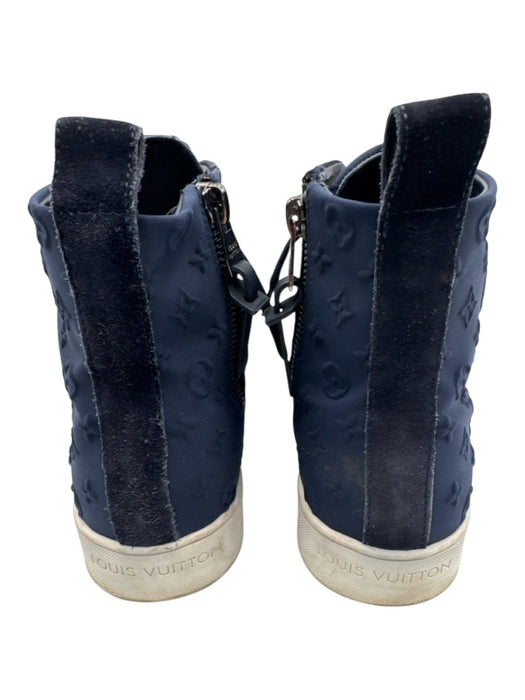 Louis Vuitton Shoe Size 37 Navy Canvas & Suede Round Toe embossed logo Sneakers Navy / 37