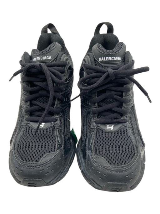 Balenciaga Shoe Size 37 Black Synthetic Mesh Round Toe Heel Low Top Sneakers Black / 37