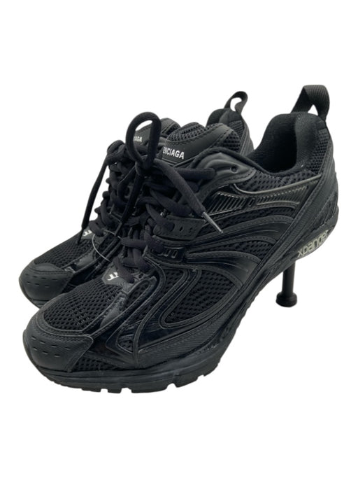 Balenciaga Shoe Size 37 Black Synthetic Mesh Round Toe Heel Low Top Sneakers Black / 37