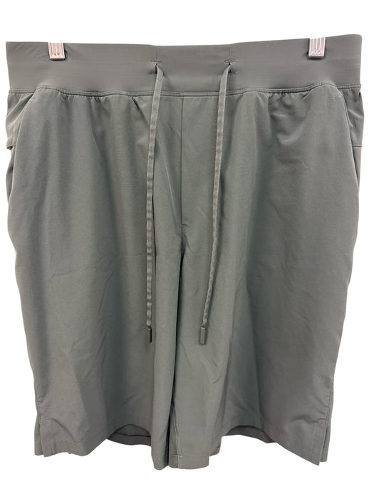 Lululemon Size L Green Polyester Solid Athleisure Men's Shorts Green / L