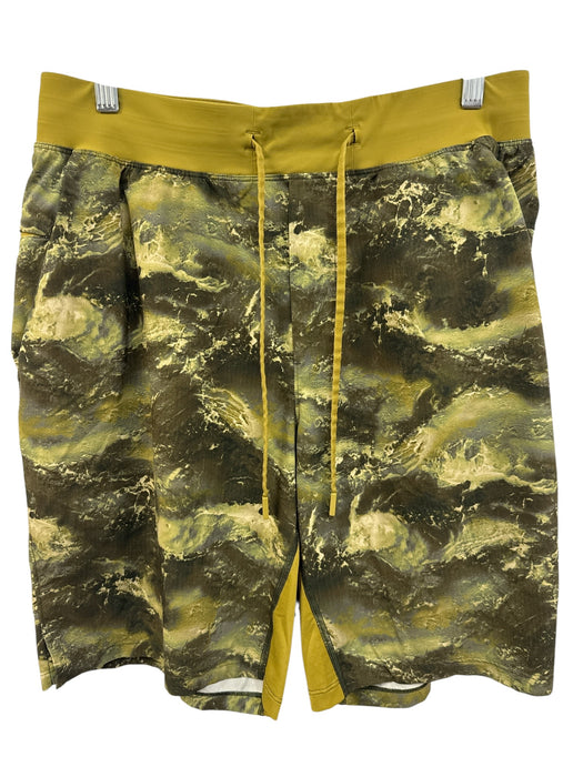 Lululemon Size L Yellow & Green Abstract Athleisure Men's Shorts Yellow & Green / L