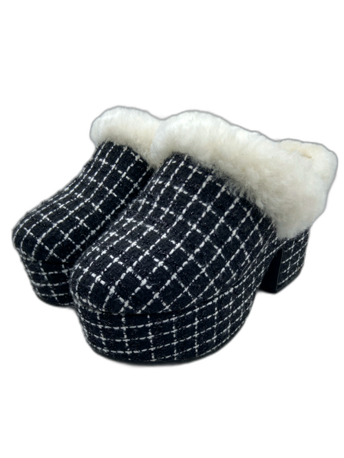 Larroude Shoe Size 6.5 Black & Cream Boucle Checked Shearling Lined Clogs Black & Cream / 6.5