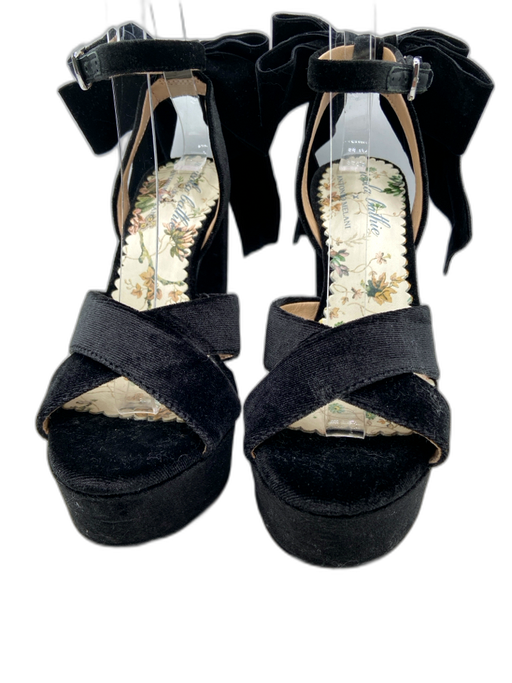 Antonio Melani Shoe Size 6.5 Black Velvet Round Toe Criss Cross Platform Pumps Black / 6.5
