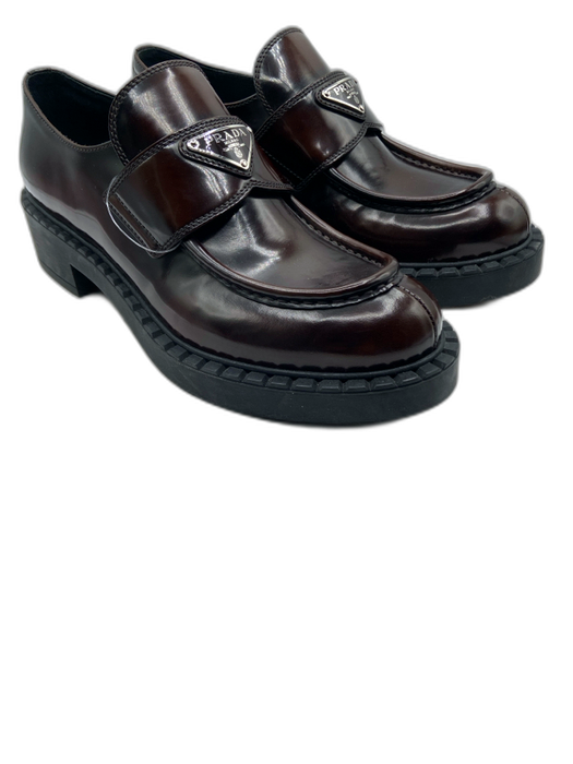 Prada Shoe Size 40 oxblood red & black Leather Logo Emblem Loafers oxblood red & black / 40