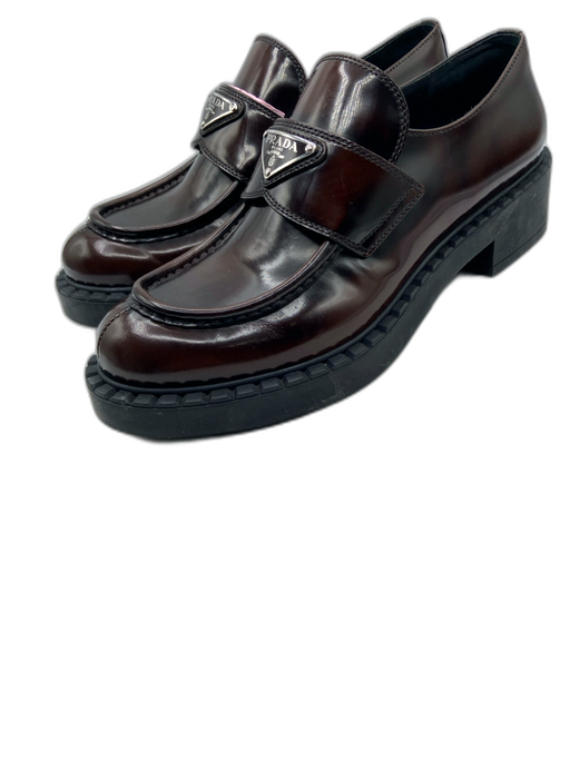 Prada Shoe Size 40 oxblood red & black Leather Logo Emblem Loafers oxblood red & black / 40