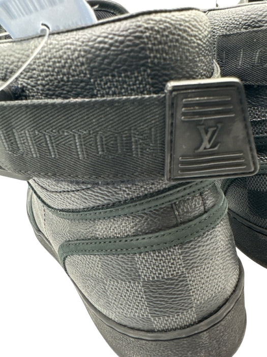 Louis Vuitton Shoe Size 8.5 Black & Gray Leather Damier Strap Sneaker Shoes Black & Gray / 8.5