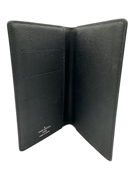Louis Vuitton Gray & Black Leather Damier Checkbook Men's Wallet Gray & Black