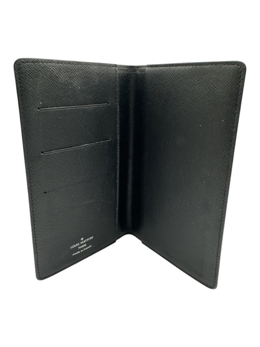 Louis Vuitton Gray & Black Leather Damier Checkbook Men's Wallet Gray & Black