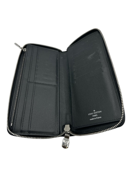 Louis Vuitton Gray & Black Leather Damier Zipper Men's Wallet Gray & Black