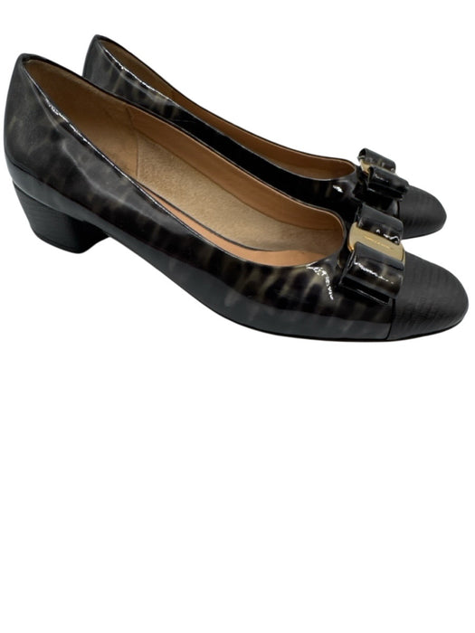 Ferragamo Shoe Size 7.5 Black & Gray Patent Leather Cap Toe Bow Detail Pumps Black & Gray / 7.5