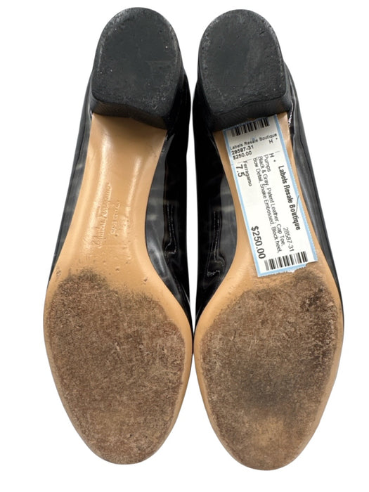 Ferragamo Shoe Size 7.5 Black & Gray Patent Leather Cap Toe Bow Detail Pumps Black & Gray / 7.5