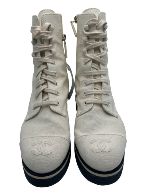 Chanel Shoe Size 37 White & Black Canvas Combat lace up Block Heel Boots White & Black / 37