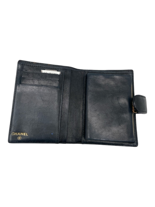 Chanel Black Leather Pebbled Square Snap Closure Card Holder Wallets Black