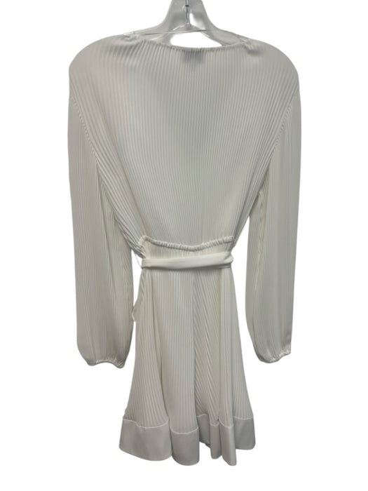 Milly Size 4 White Polyester Long Sleeve Pleated Split Neck Knee length Dress White / 4