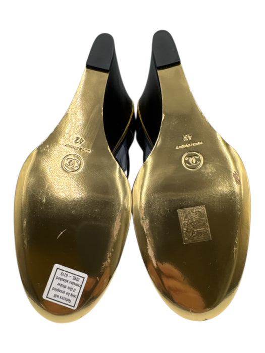 Chanel Shoe Size 42 Black & Gold Leather Upper Interlocking CC Toe Cap Wedges Black & Gold / 42