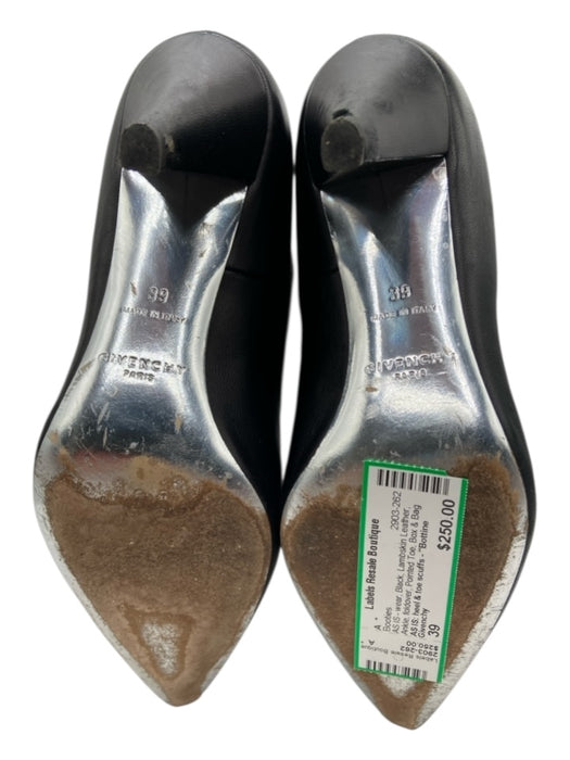 Givenchy Shoe Size 39 Black Lambskin Leather Ankle foldover Pointed Toe Booties Black / 39