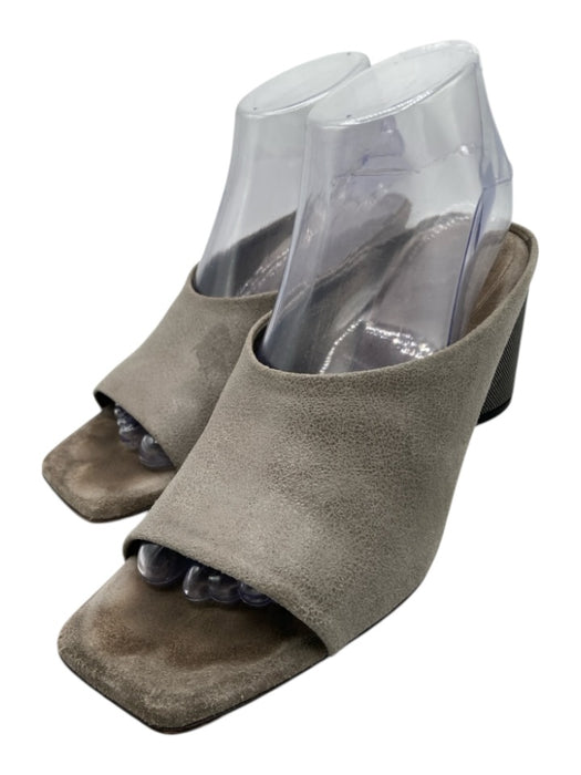 Brunello Cucinelli Shoe Size 39 Grey Leather Block Heel Open Toe Sandals Grey / 39
