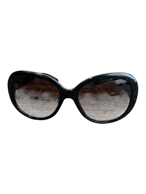 Chanel Black & Beige Acetate Logo Gradient Color Block Sunglasses Black & Beige