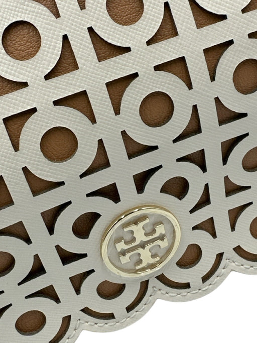 Tory Burch White & Beige Leather Laser Cut Gold Hardware Magnetic Flap Bag White & Beige / S
