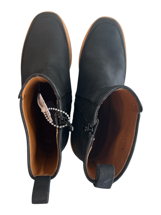 Coclico Shoe Size 37 Black Leather Gum sole Side Zip Rounded Square Toe Booties Black / 37