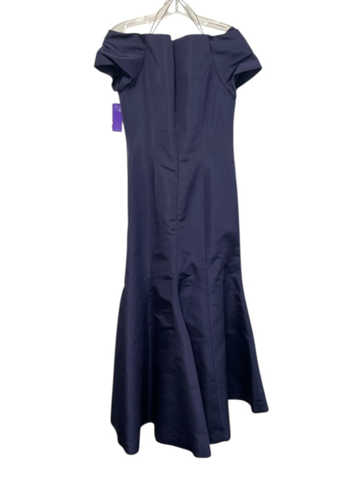 Lee Anderson Size 8 Navy Blue Cap Sleeve Sweetheart Neckline Wide Neck Gown Navy Blue / 8