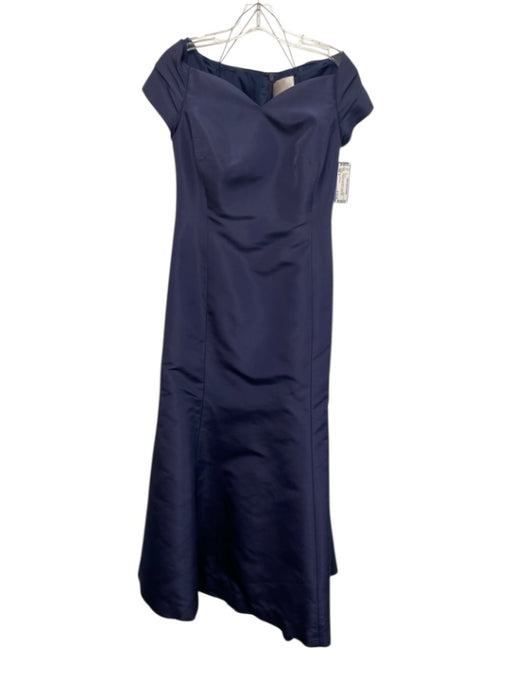 Lee Anderson Size 8 Navy Blue Cap Sleeve Sweetheart Neckline Wide Neck Gown Navy Blue / 8