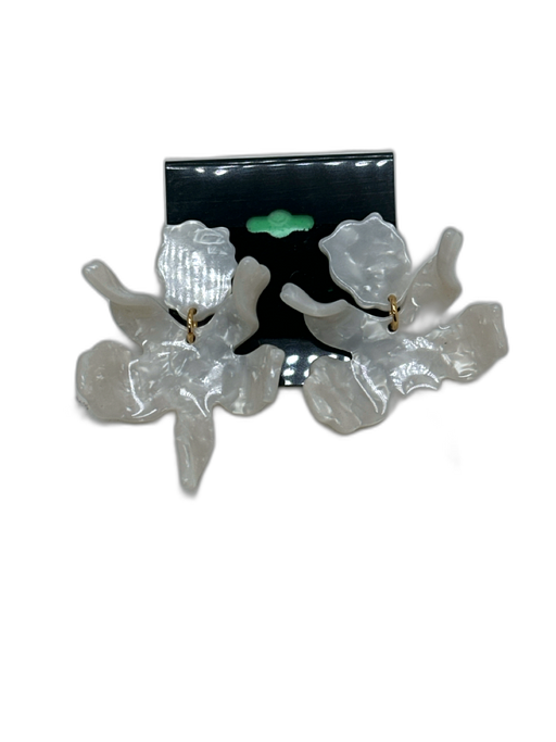 Lele Sadoughi White Acetate Mother of Pearl Flower Post Back Earrings White
