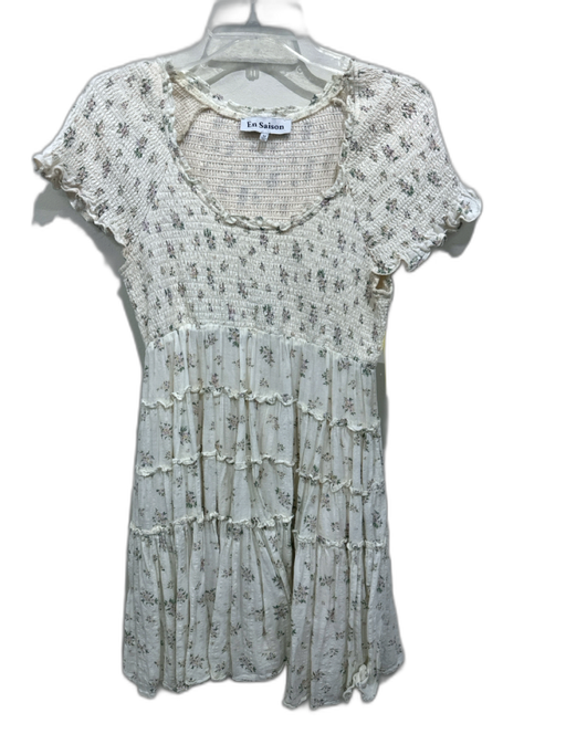 En Saison Size Medium Cream Print Cotton Floral Short Sleeve Smocked Dress Cream Print / Medium