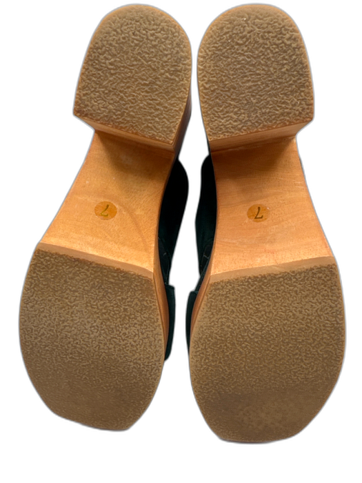 Charlotte Stone Shoe Size 7 Dark Green Suede Wooden Sole Heel Open Toe Sandals Dark Green / 7