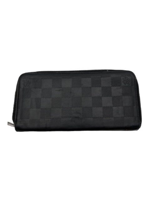 Louis Vuitton Black Leather Damier embossed Zip Around Wallets Black