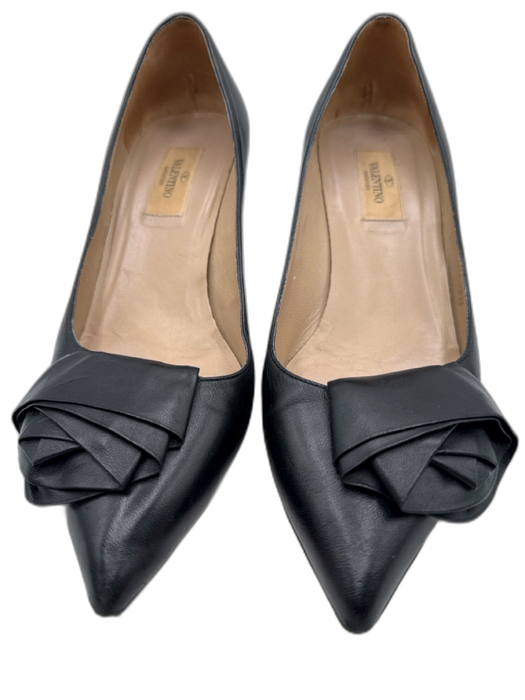 Valentino Garavani Shoe Size 38 Black Leather Upper Floral Detail Stiletto Pumps Black / 38