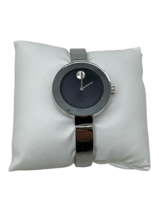 Movado Bold Silver Stainless steel Chain Clasp Mother of Pearl Watches Silver