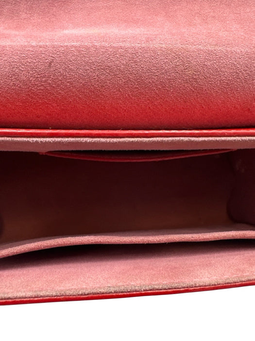 Louis Vuitton Red Leather Epi Leather Silver Hardware Flap Chain Bag Red / MM